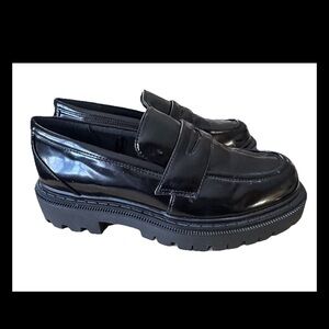 Aldo Women’s Chunky Black Shiny Lug Sole Platform Loafers Sz 8.5M